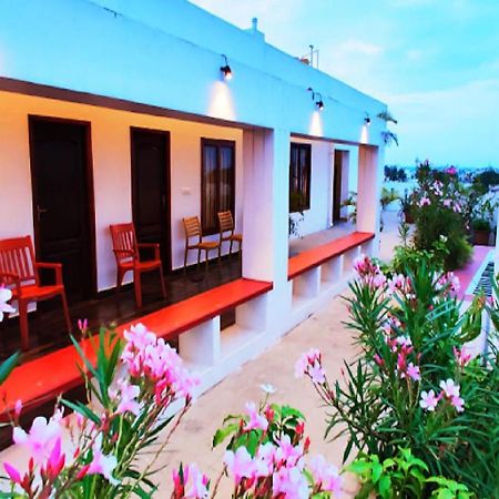The French Villa Elite Pondicherry Exterior foto